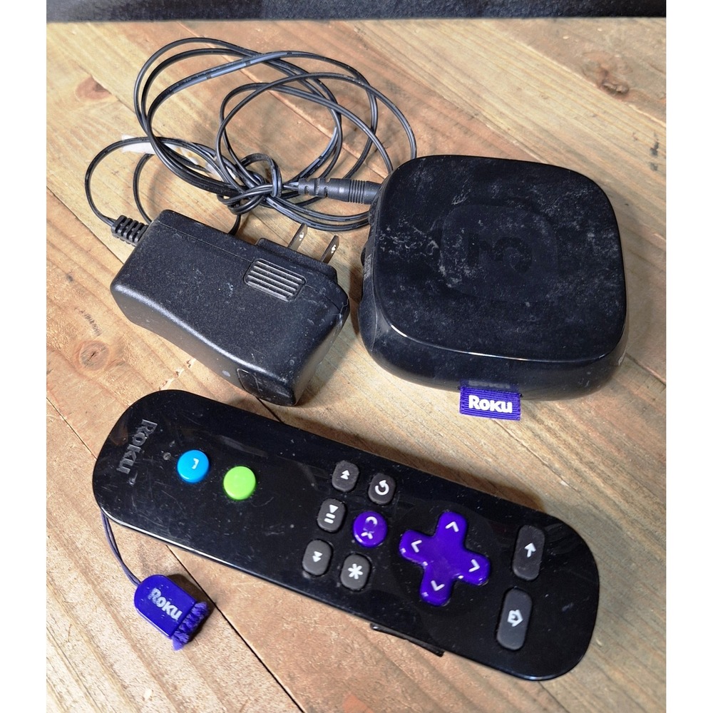 Roku 3 Streaming Media Player Model 4200X with Remote and Power Adapter Black